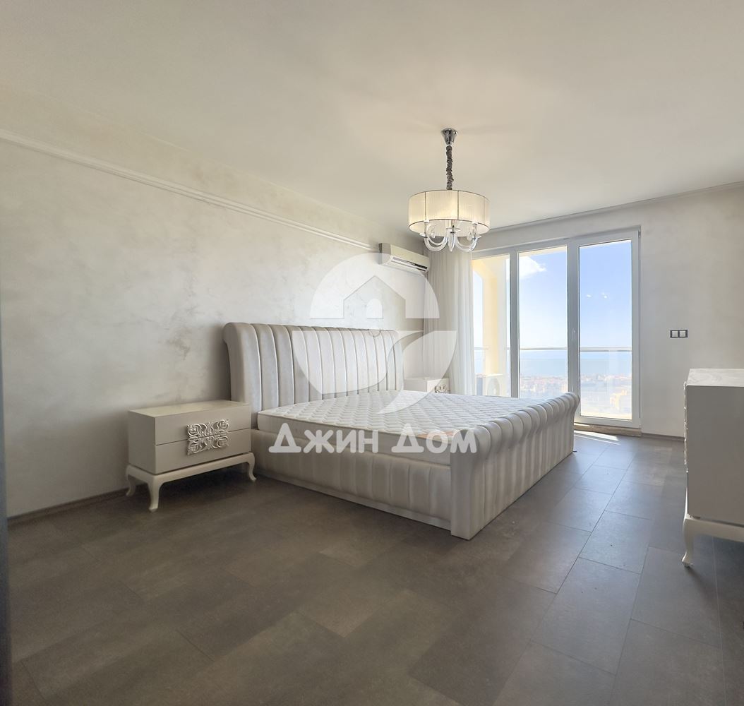 Пентхаус с ПАНОРАМА МОРЕ в к-с Орхидея Резиденс, гр. Свети Влас - 0