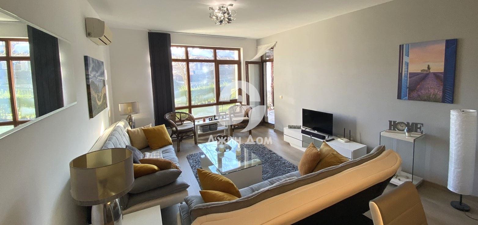 Стилен двустаен апартамент с ДВОР в к-с „Винеярдс СПА Резорт“, Ахелой - 0