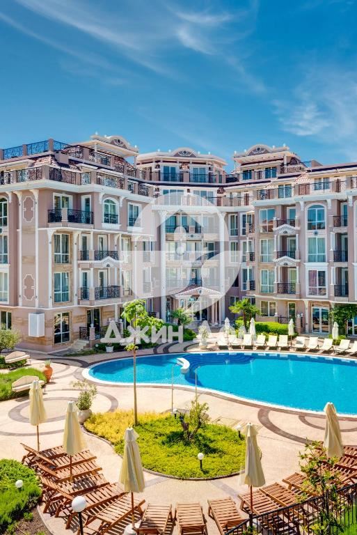 Просторен двустаен апартамент в к-с „Изида Палас“, к.к. Слънчев бряг - 0