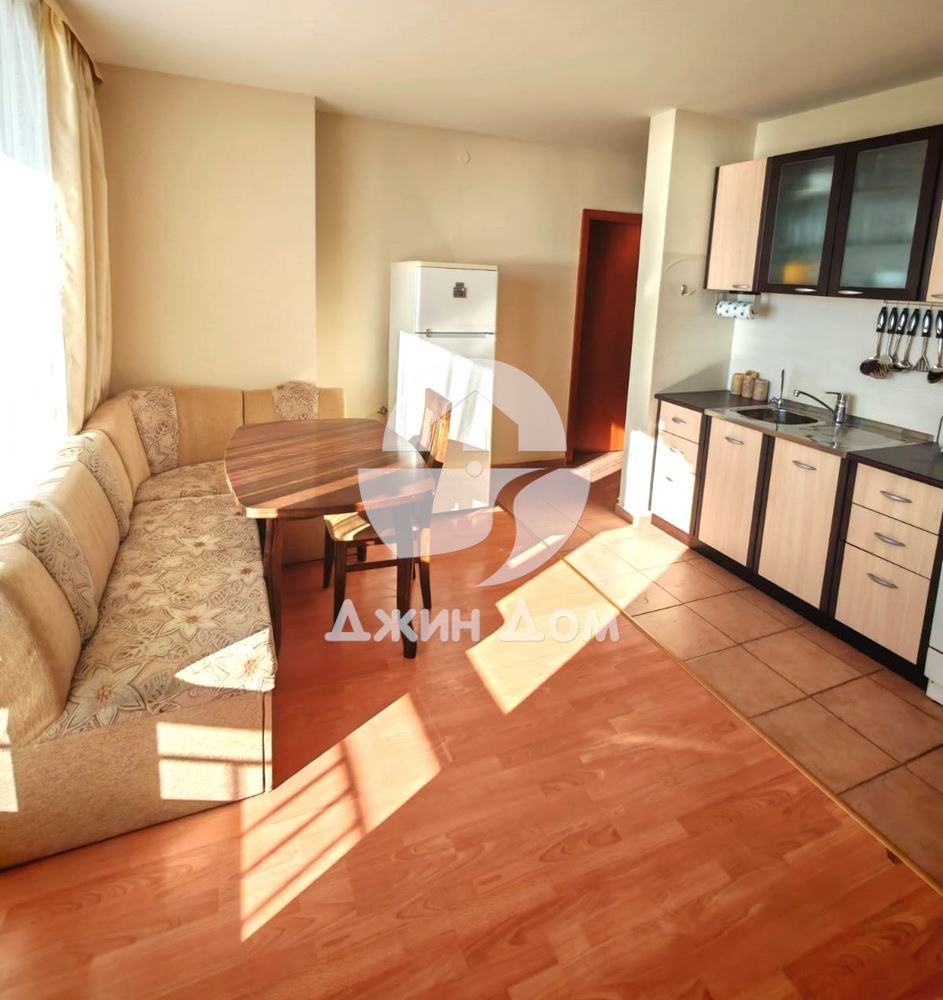 Тристаен апартамент с ПАНОРАМА МОРЕ в Империал Форт Клуб, Свети Влас - 0