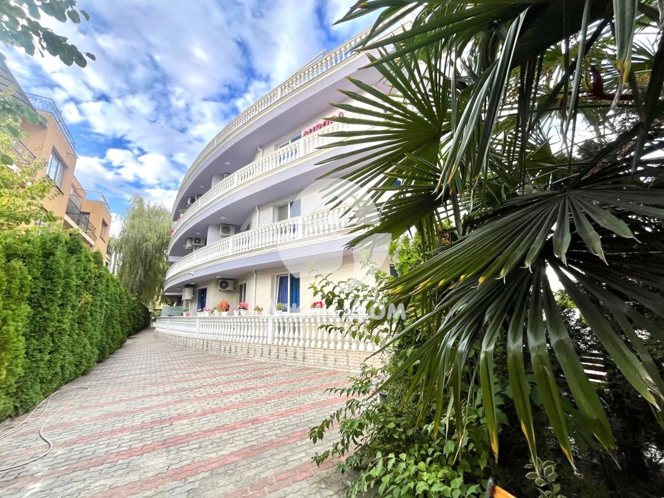 Апартамент с ГЛЕДКА МОРЕ и ниска такса в к-с „Аврора“, с. Равда - 0