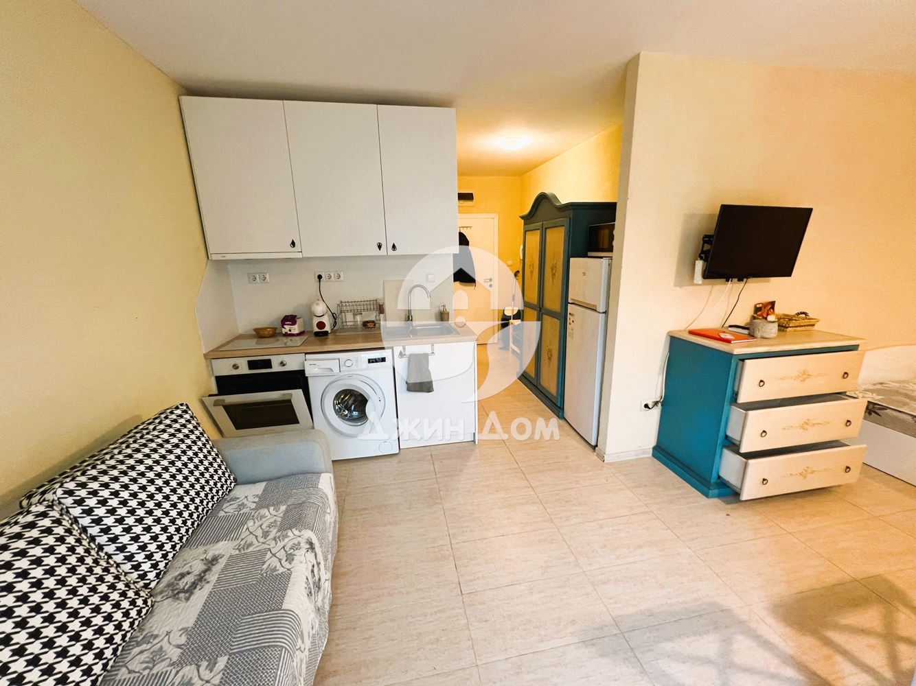 Просторен едностаен апартамент в к-с Грийн Лайф Бийч Резорт, Созопол - 0