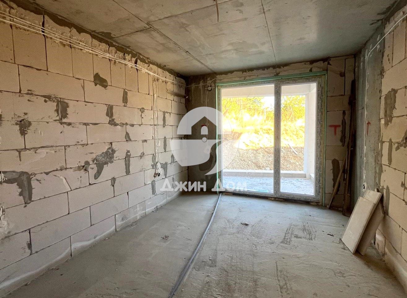 Едностаен апартамент БЕЗ ТАКСА в к-с „Вила Маргарита“, гр. Свети Влас - 0