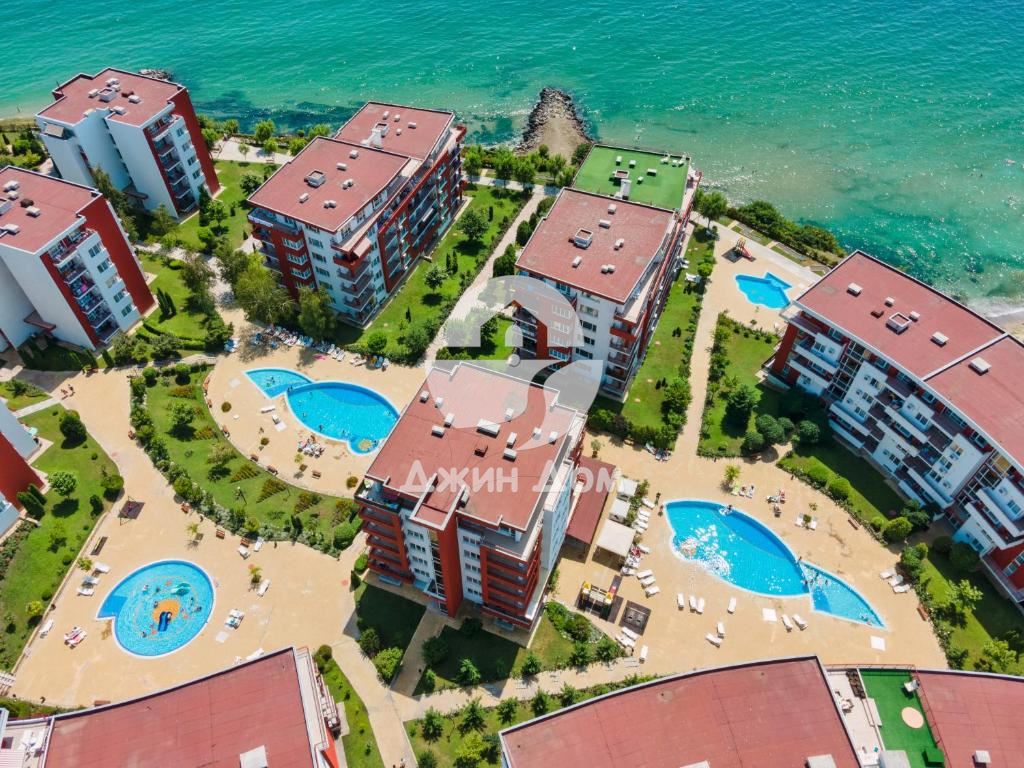 Апартамент с ГЛЕДКА МОРЕ в к-с “Марина Вю Форт Бийч”, гр. Свети Влас - 0