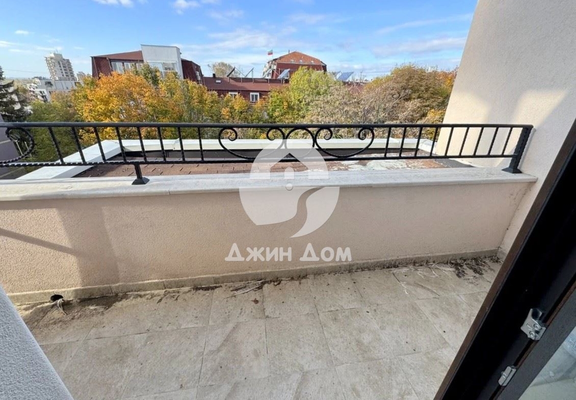 Едностаен апартамент в к-с „Валенсия Гардънс“, гр. Несебър - 0