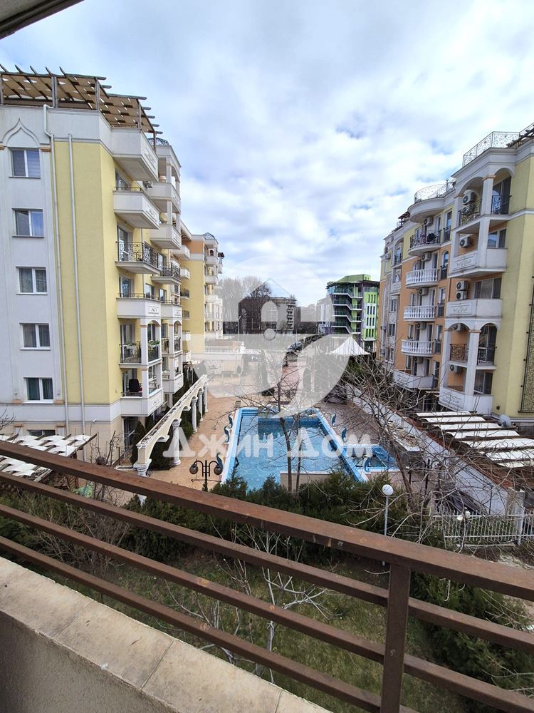 Тристаен апартамент в к-с „Сън Вилидж“, к.к. Слънчев бряг - 0