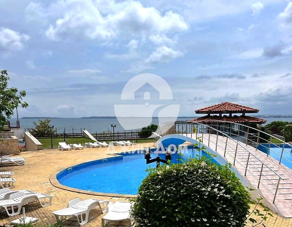 Двустаен апартамент с ПАНОРАМА МОРЕ в к-с „Диамант“, гр. Свети Влас - 0