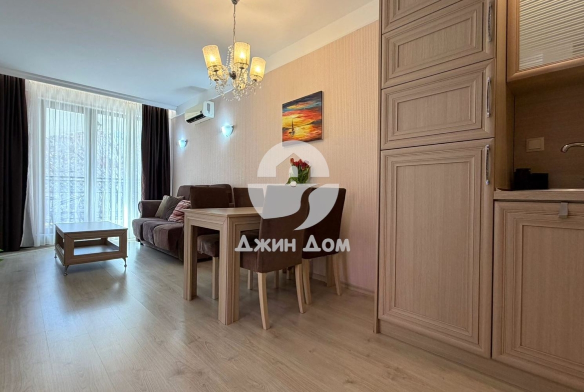 Тристаен апартамент в к-с „Хармони 3“, к.к. Слънчев бряг - 0