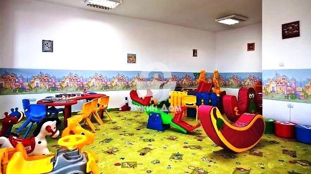 Двустаен апартамент с ГЛЕДКА ПЛАНИНА в к-с „Грийн Лайф“, Банско - 0